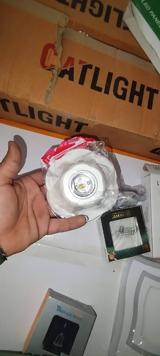 يتوفر هولدر جمله سعر القطعه ٤٩٠ دينار سعر الباكيت ٥٧٥٠ يوجد خدمه توصيل
***********
