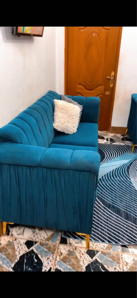 تخم مترتين بمترتين تسكام اسفنج مرفوع نظيف سعر 350 ثلاجه حجم كبير نظيفه سعر 350 طبلات عدد3 سعر 45 للتواصل ***********مكاني نجف النجف, العراق
