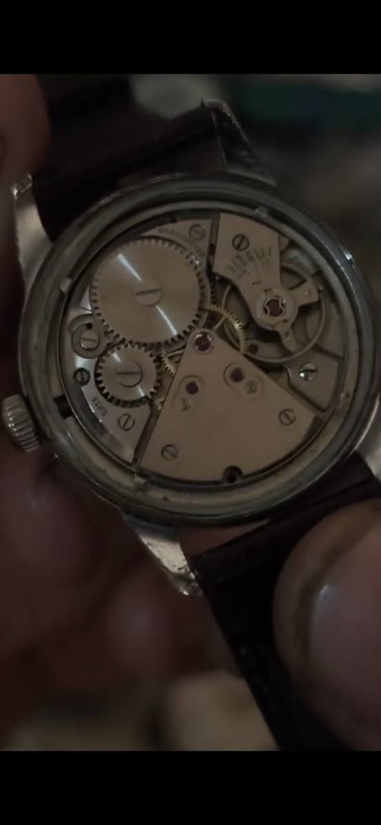 سلام عليكم Sully Special سويسري فنتج اصلي
مكينة كلش نضيفة  غير مستبدل  بيهة شي 

 تحتوي الساعة ٢١ حجر   ساعة حلوة نازكة  والساعة  نصب تكويك  مضبوطة بالوقت هية بلاد 

  

نضافة المينة كلش نضيفة نادر هيج ساعة سعر ١٢٠ بيهة مجال  اي ستفسار راسلوني اصورهة اوضح


**إذا كنت صاحب هذا الإعلان وتريد حذفه لأي سبب، رجاءا أرسل رسالة إلى الدعم الفني**