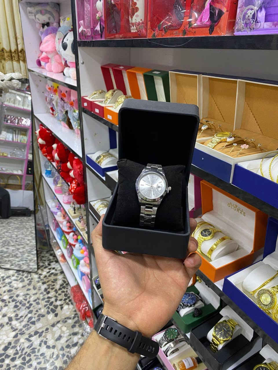 بيت الورد
ساعات رجالي كوالتي عالي اقلب الصور مختلف الموديلات
نزاكه وجمال يمنه وبس
توجد خدمه توصيل داخل النعمانيه وخارج وجميع محافظات العراق#


**إذا كنت صاحب هذا الإعلان وتريد حذفه لأي سبب، رجاءا أرسل رسالة إلى الدعم الفني**