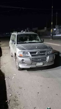 باجيرو للبيع موديل 2004  نضافه 75 بل 100الاتصال 07905965782