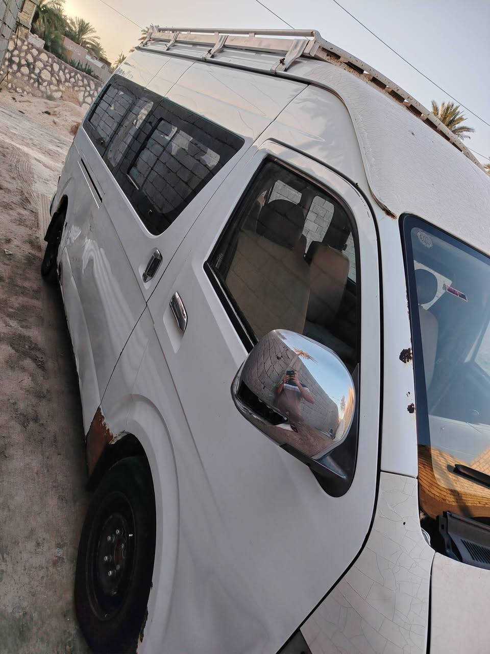 السلام عليكم هايكر مطلوب غرامات مرور وضريبة و مامسجله ع خط بيه خياس موضح بالصورة كير مكينه تبريد محور سبلت شرط مداور حله ورديه خارج سعر 65  غرامات ع مشتري فقط تحويل ***********
