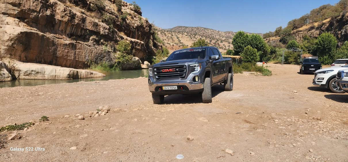 جي ام سي ٢١ مكينه ٦٢٠٠فول فول مواصفات مرفعه ٦انج عليه ترفيعه شركة شيرود دبلات رف كانتري ترفيعه تخبل ويلات دوسات كهرباء فتحه رادار حساس باب خلفي قطعتين سماعات بوس بيه هواي تعديل اكزوز داون بايب كلشي بيه ضربته بنيد ومدكر  مكاني بصره ***********
