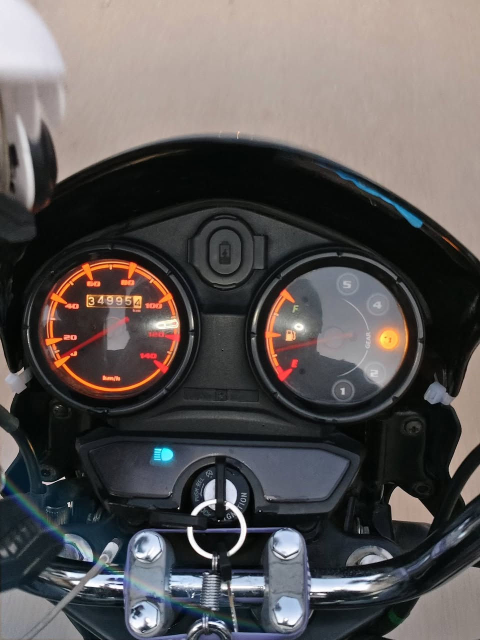 بوكسر 2020 جديدة للبيع 1900وبيها مجال مرقم بغداد نكليزي
***********متواجد
