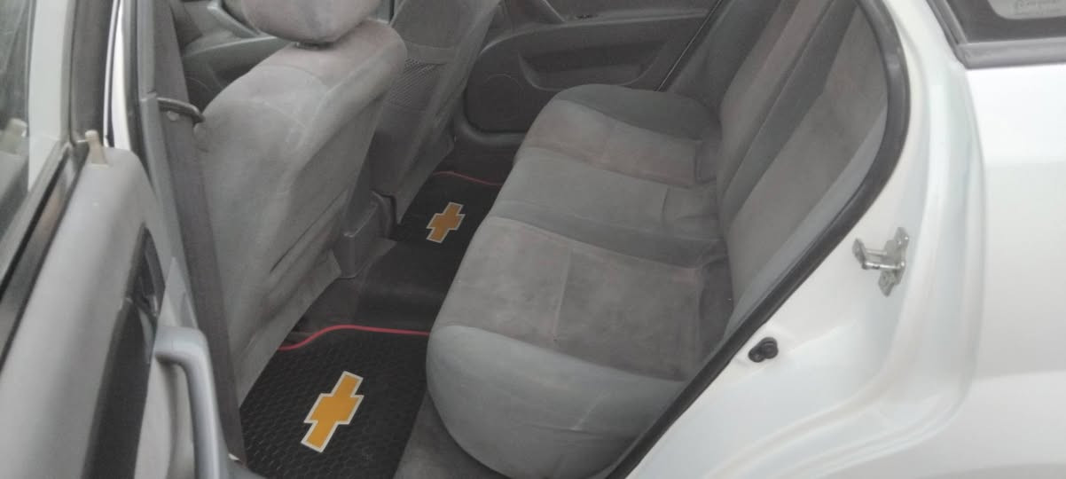 سلام عليكم اوبترا للبيع سيارةاستلام شركة عامة  نضيفة واحلى من صور بيه صبغ جاملغ أمامي  ماشية ٩٥الف  حقيقي وشويه  سيارة كير محرك مكفول من الفتح  كير محرك مكفول على وضع شركة كاعيات وكتلوكات الشركة موجودة سويت عدد ٢  مالتي  موديل ١٠ تايرات تخم نضيف  تبريد تدفئة  كله نضيف سعر ٨٧$ مكاني بغداد ***********
