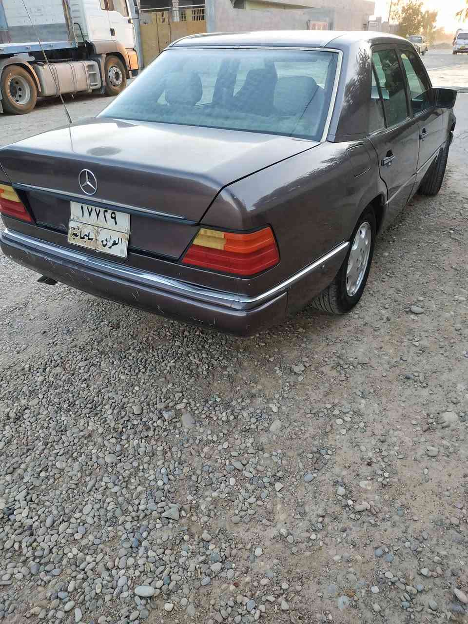 موديل 1993 مكينه بطه 2500 
كير محرك بشرط  
جام كهرباء
٤ تايرات جديد 
ادامة كامله بشرط تحويل نفس يوم 
مكان سيارة 
قضاء كلار
***********
