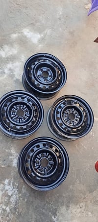 ٤ ويالة النترة • واحد عوجة • صبغ اسود