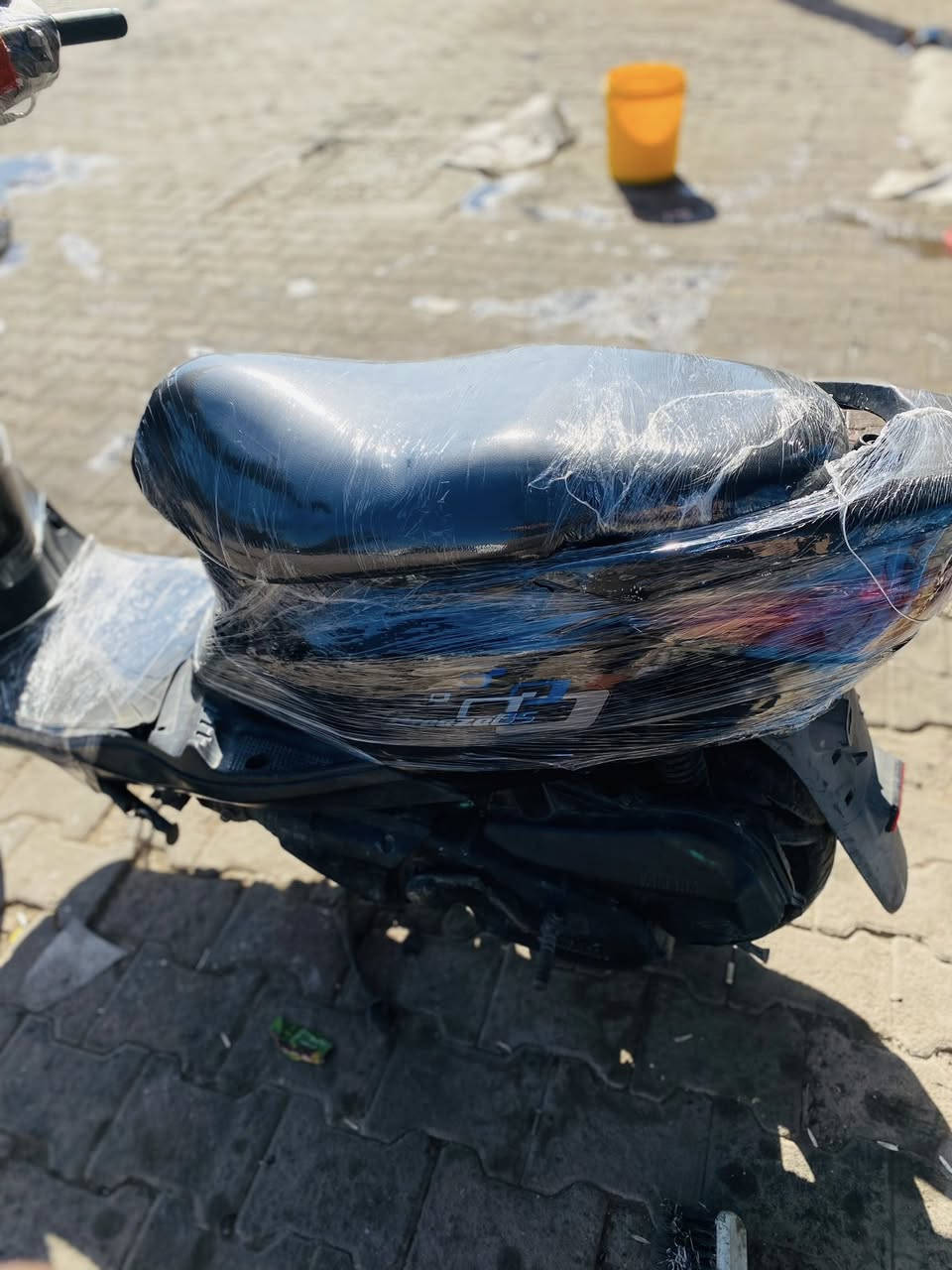 سلام عليكم دراجه بريز ادراجه بلاديه مكينه ما ممفتوحه دراجه كله شغاله سعر ٦٥٠وبيه مجال حك الجيه الرقم مكاني مدينه الصدر***********
