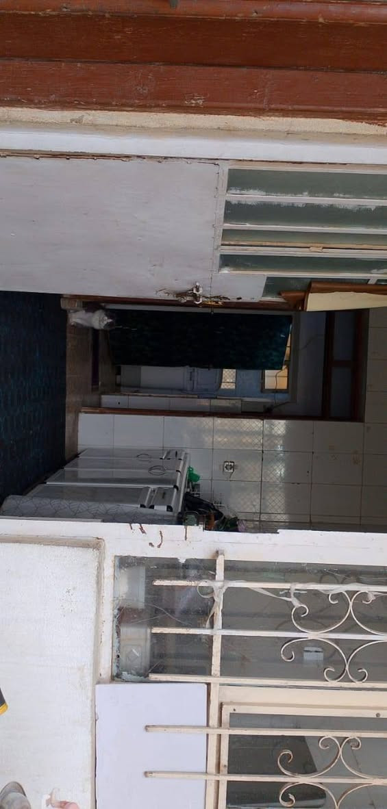 السلام عليكم..
بيت للبيع بحي السماح الثانية 100 متر باص سند طابو الزهور .

البيت يتكون من استقبال وغرفة نوم وهول ومطبخ وصحيات ..

الموقع بالمربع اللي بين مدرسة الامام الزهري وبانزينخانة المشاعل تبليط وماء وكهرباء وخدمات كاملة ..

السعر 75 مليون وبيه مجال بسيط  ..

للاستفسار الاتصال على الارقام 

***********

***********
