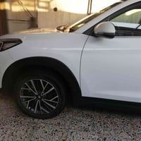 توسان ٢٠٢٠ خليجي ابيض بغداد عدا ٣ مكانات بارد.بسيطه مكحلات على كد اصبع...