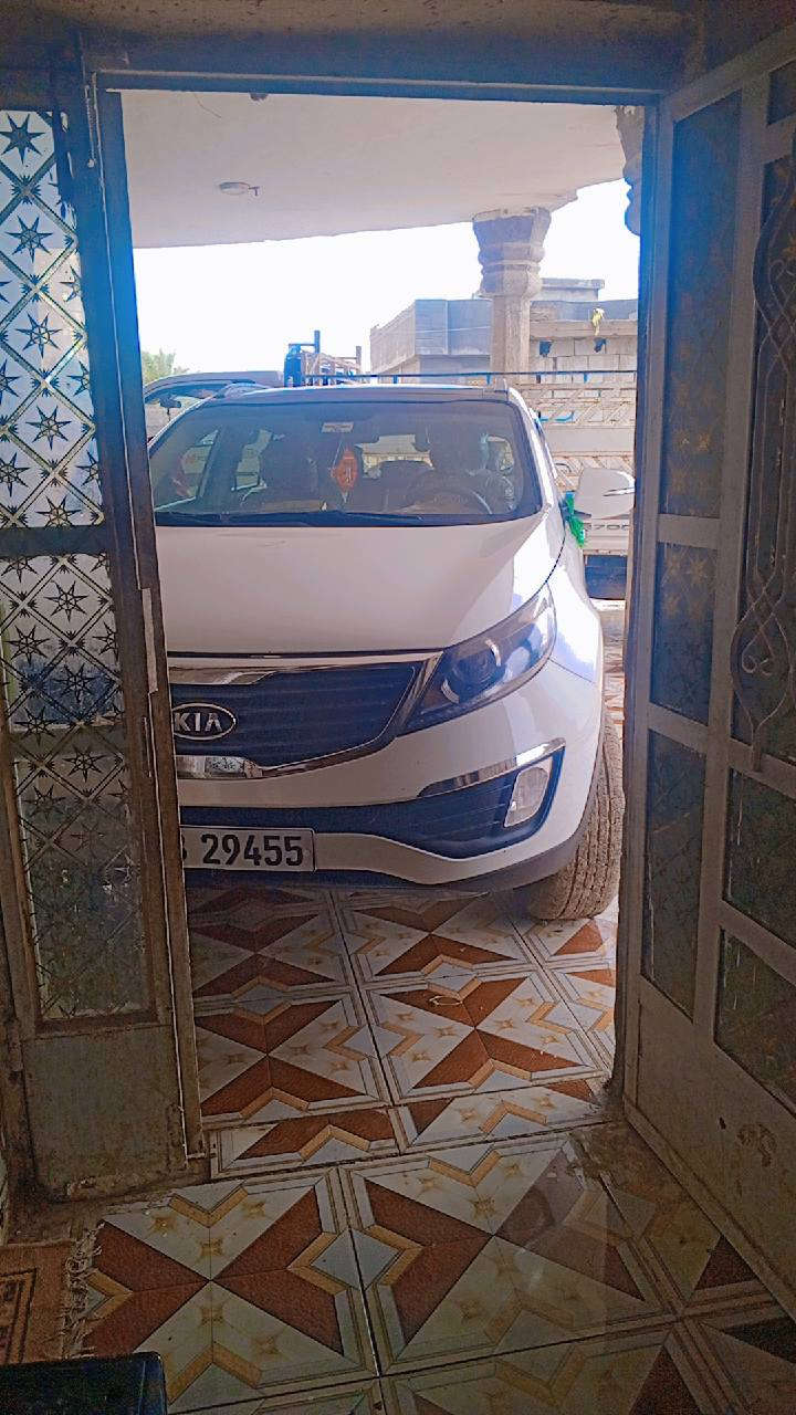 السلام عليكم السياره بانوراما سبورتج كفاله عامه اي نقصنا بها بارد ماكو واللي يريد يدقم***********
