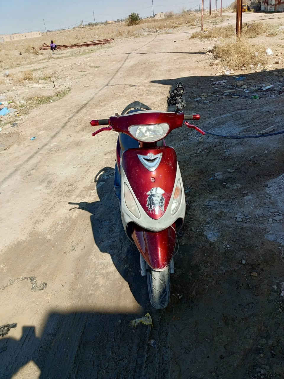 سلام عليكم دراجا ميه وعشرين نضيفه ما مفتوحا لا تبخير ولا كلشي سلف وهندر دراجه نضيفه  ما متعوبه شلعا ومعدل فول لمكان بغداد شعلا وهاذ رقم *********** متواجد وادساب وماسنجر أو تصل سعر 500 وبيها مجال للطيبين
