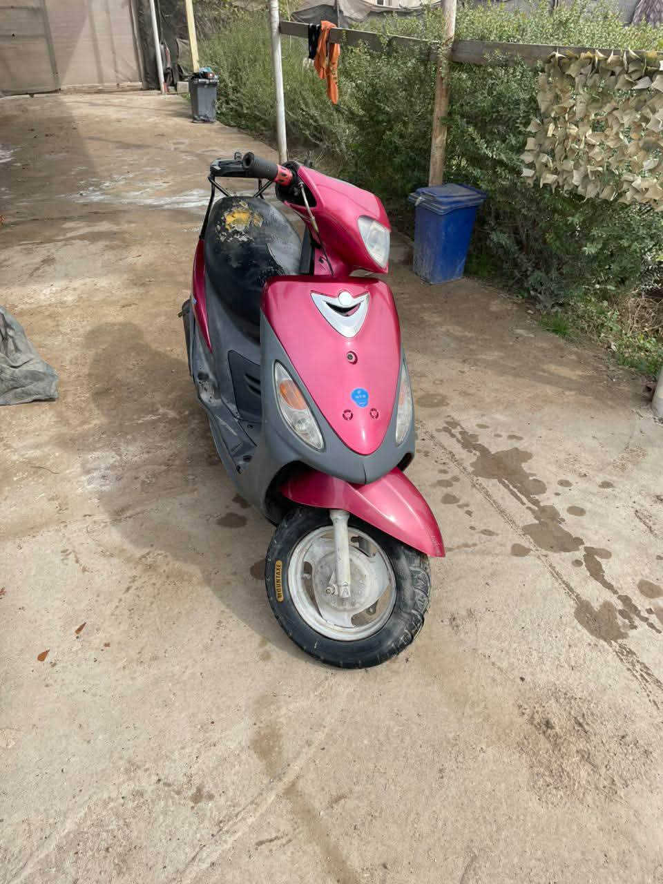 ماكس منغولي 
الدراجة مكفولة 
شغالة نكرة سلف هندر 
كلشي مانقصهة 
موديل 2008
اشاير شغالة كلهة 
فقد العداد واكف 
السعر 450
***********
