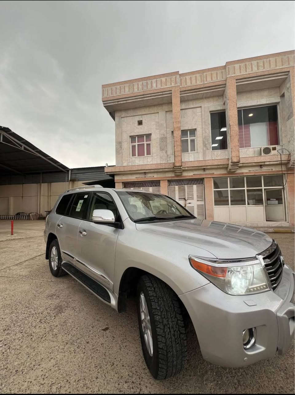 لاندكروزر  V8 2013

فول مواصفات 

كشنات جلد

ستيرن فوليوم

كشن كهربائي

DVD بالسقف

كاميرة

سلايد 

شاشه

لايتات زينون

ماشية ٢٠٠ الف

محرك كبس ما مفتوح

السيارة حلوه بمعنه الكلمه

ملاحضات:

جاملغ و باب سكن اثر طخه صابغين علمود لون

راس جاملغ سايق بيه تعديل

مكان السيارة عقرة 

رقم تلفون ☎️ 

( *********** ) اكر, نينوى
