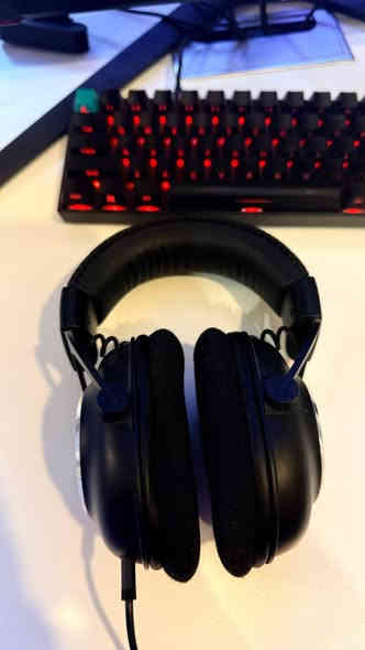 السلام عليكم حاسبه للبيع مواصفات قويه السعر 4 ملاين وبيها مجال بسيط . مكاني بغداد . *********** 

المواصفات :

i7-14700KF

DEEPCOOL LS720 SE DIGITAL 

RTX 4070 TI SUPER 16GB PNY

ASUS ROG B760-F PLUS WIFI 

Ram 32GB 2x16GB 6000mhz RGB T FORCE

M.2 1TB KINGSTON NV3

NVME 2TB NM620 LEXAR GEN3

Psu 750W GOLD SEGOTEP

SAMA SV-01

الشاشه :samsung G7 28

mouse :GIGABYTE AORUS M6

DEEPCOOL KEYBOARD KG722 

سماعات : LOGITECH G PROX7.1 HEADSET

UPS : FARBER 1KVA ONLINE
