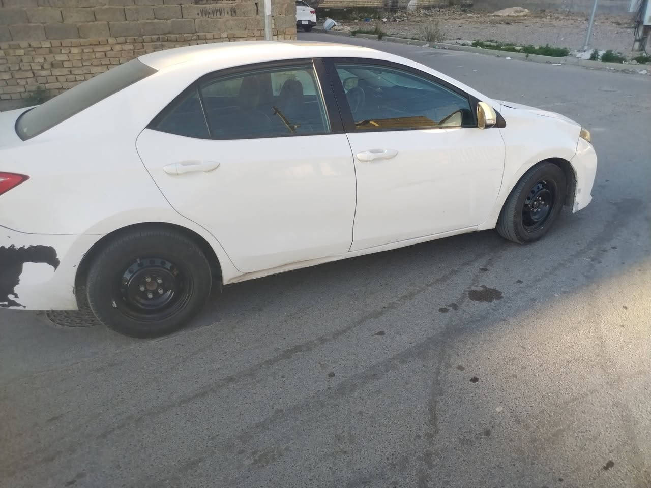 السلام عليكم كورلا رقم بغداد S 2016 امريكي فول  بصمة      نضام قيادة سبورت  فتحة سقف  شفتات ستيرن دسك امامي خلفي بدون ايرباك بيه ملاحظات بسيطه السعر 115 بغداد حي الجهاد *********** متوفر وتساب غير متواجد على فيس...للبيع فقط بدون مراوس
