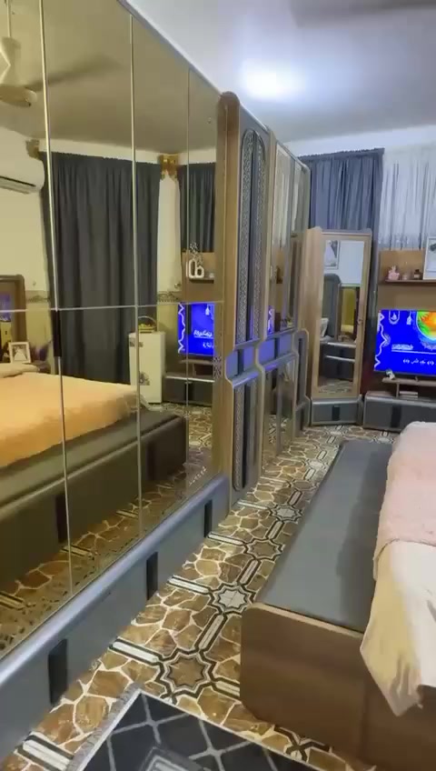 سلام عليكم غرفه اخشاب كامله للبيع المكان بغداد الغاليه الاستفسار *********** السعر خاص
