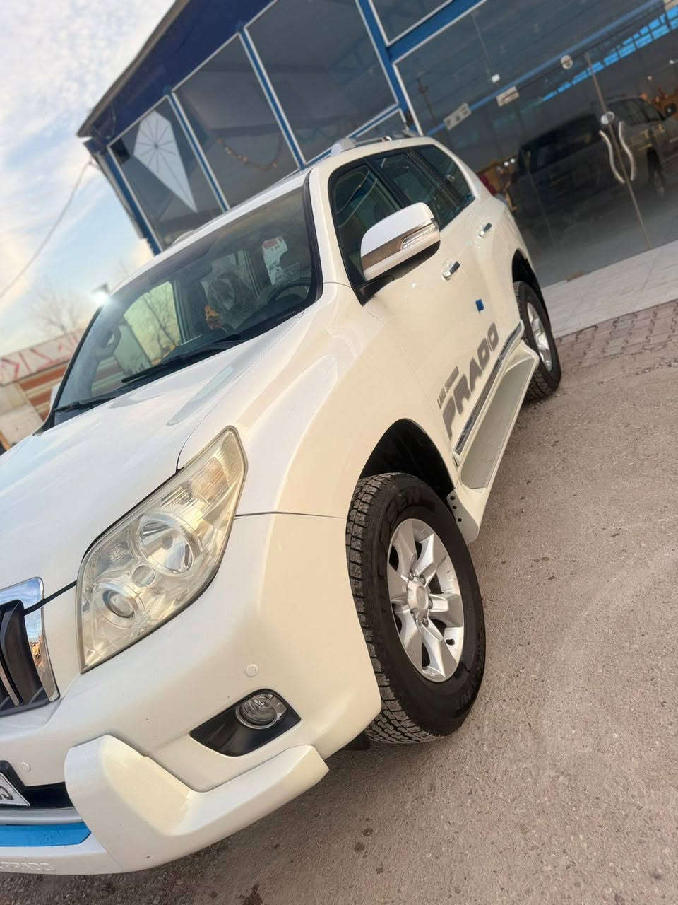 السلام عليكم برادو موديل 10 سياره جاهزه مكينه اربعه سلندر السعر 175 مجال حك الجيه ***********
