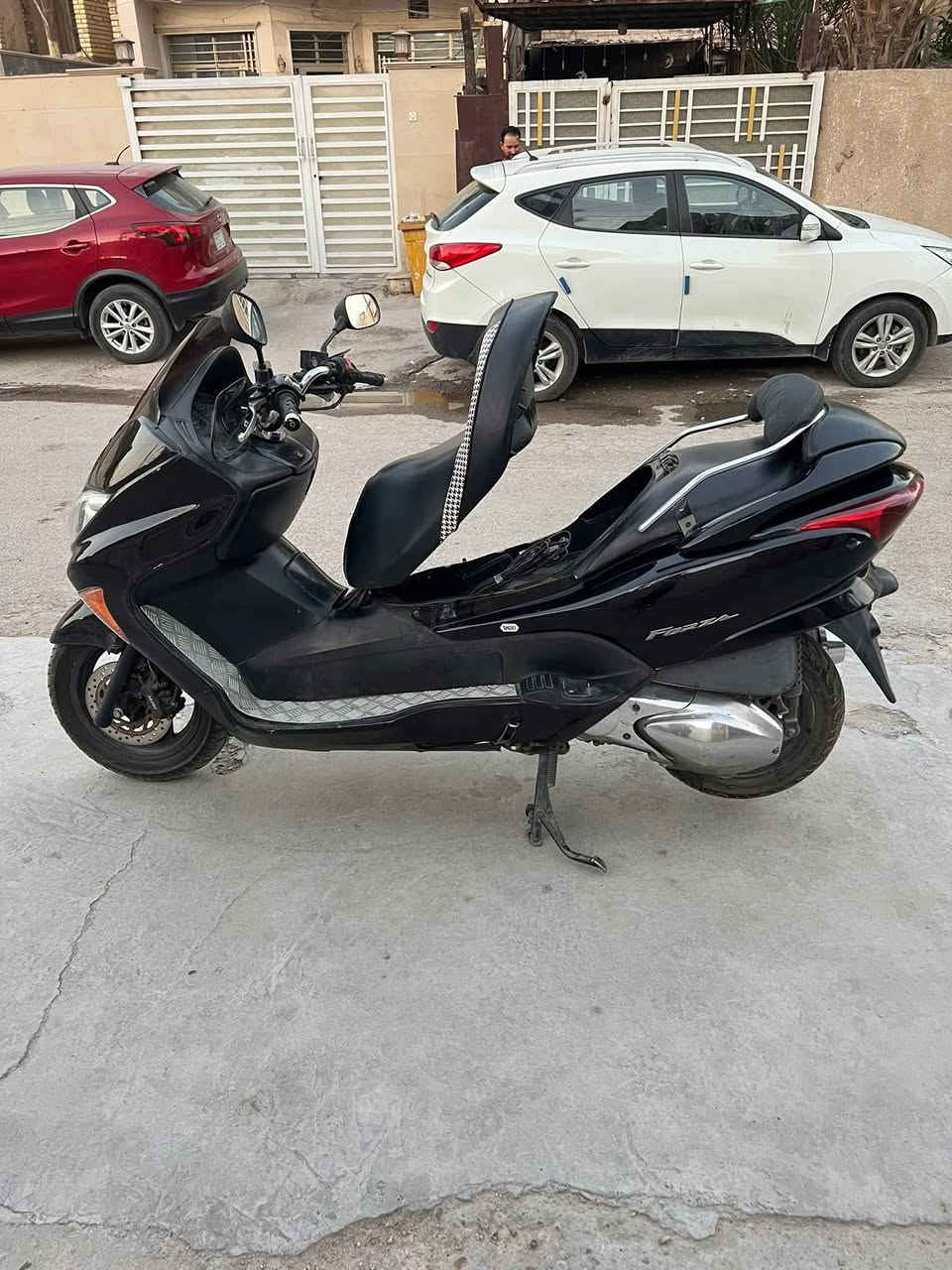 فورزه8️⃣0️⃣
بصمه
دراجه جديده وكامله
مكينه وكير كهربائيات كامله
مكاني بغداد الدوره ***********
السعر (مليون ١٠٠)
