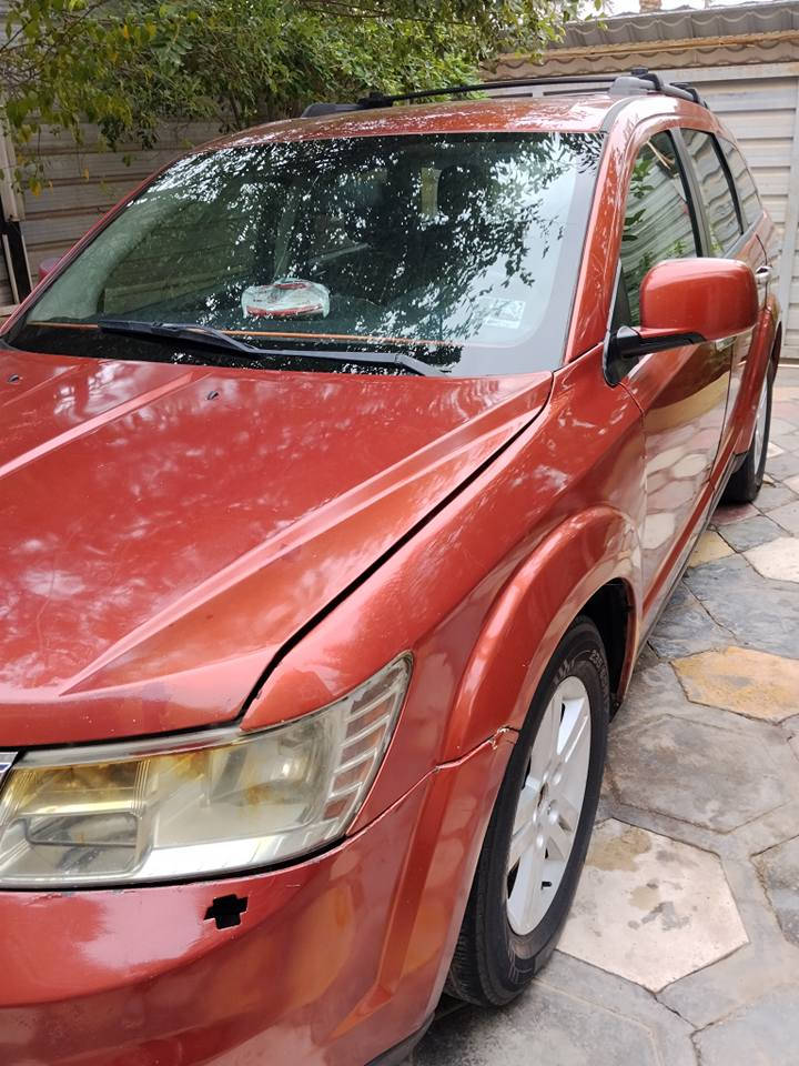 السلام عليك 
دودج جورني مديل 12 رقم بغداد راعيها بالبصره محرك أربعة اسلندر تبريد قطعه واحده مصبوغه احزام تبديل اربعه ابواب بأمريكا بيها صبغ ومعجون بالدوسه تحت باب السدر مكان السياره بصره  هارثه شرط التحويل  محرك كير تمام السعر 85 للتواصل *********** البصرة, العراق
