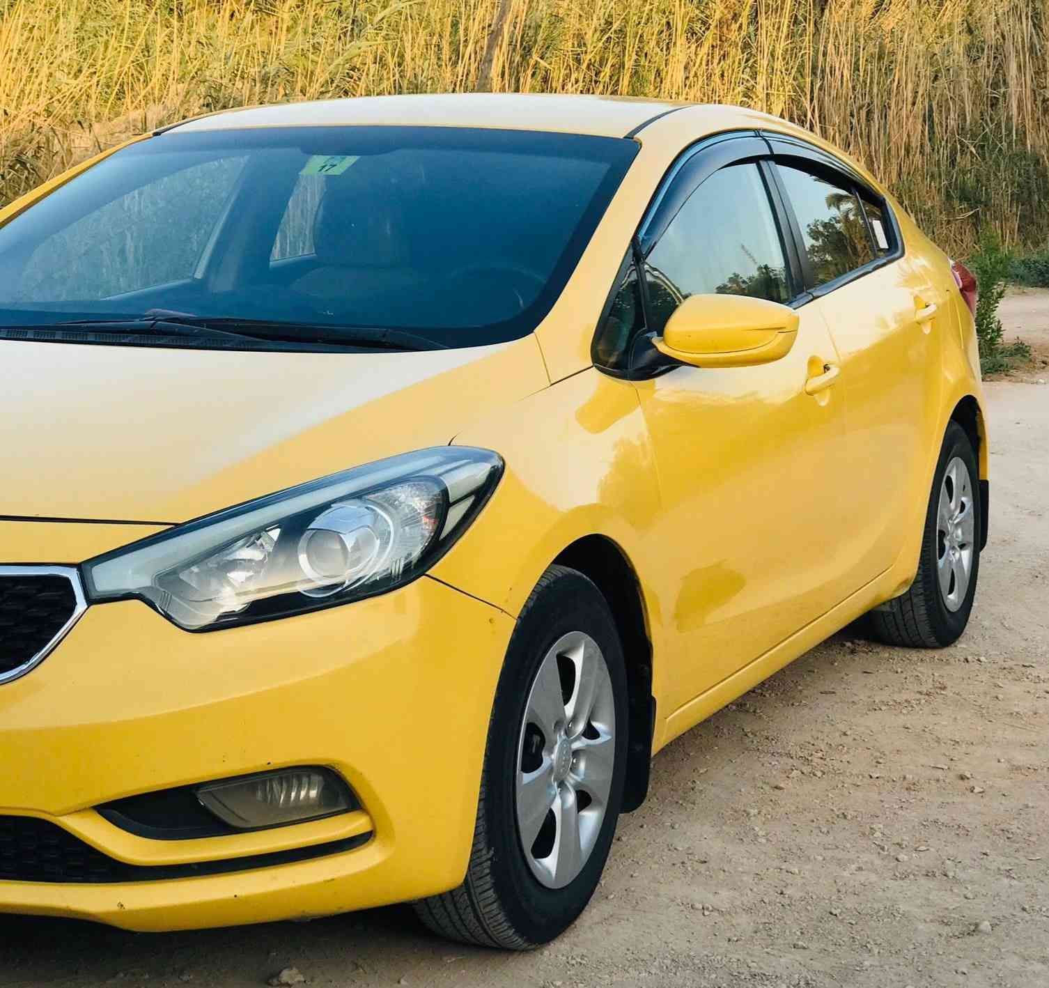 سيارة فورتي البيع مديل ٢٠١٤ مريكي محرك كير تخم تاير تبريد شغال السيارة نضيفه جدن السعر ١١٦ قفل الرقم الهاتف***********
