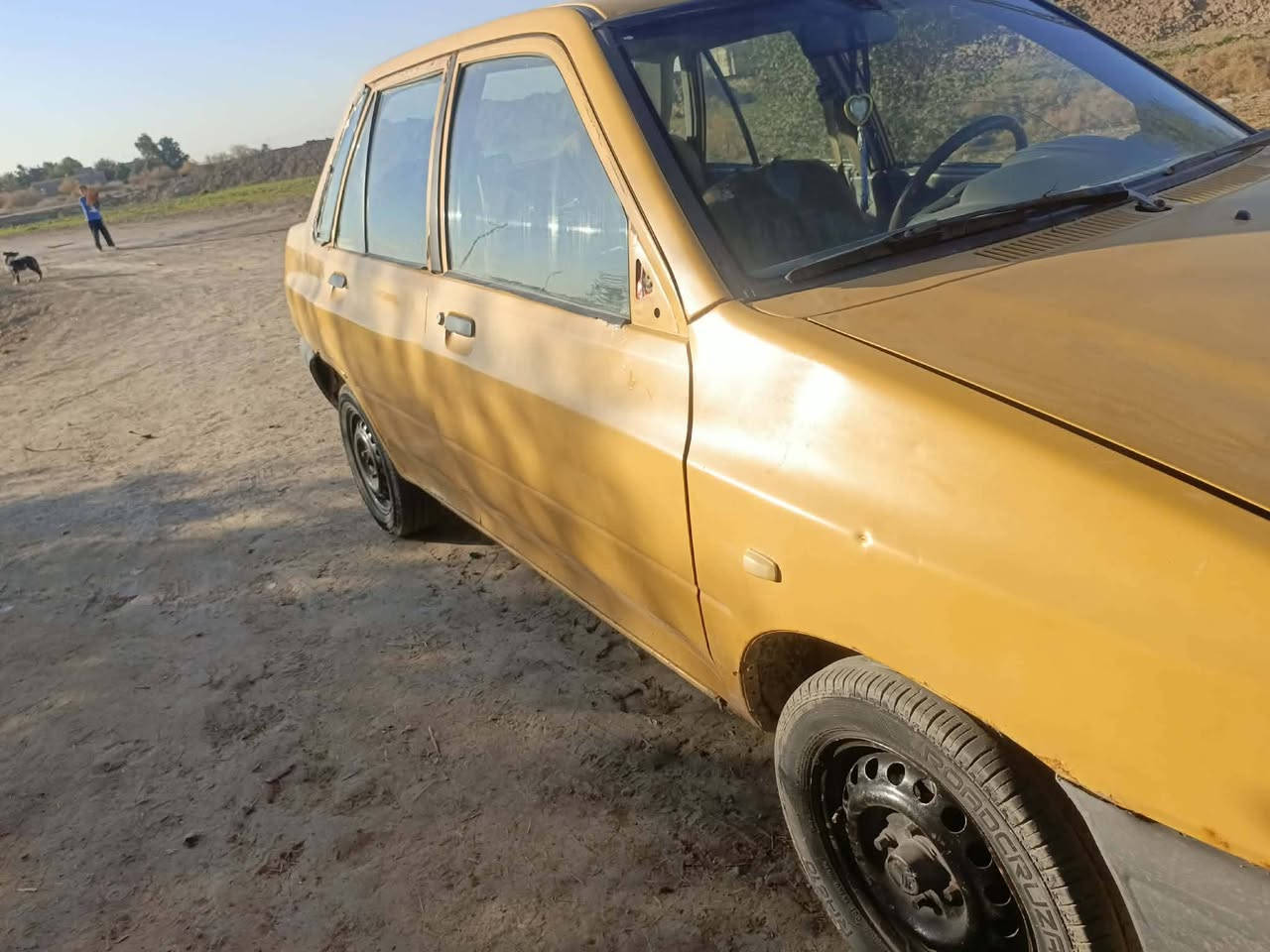 سلام عليكم 
سايبه 
13 رقم وسنويه بيه بس راعيه ما ندله
سياره جاهزه من كلشي كير مكينه برايد 
***********
