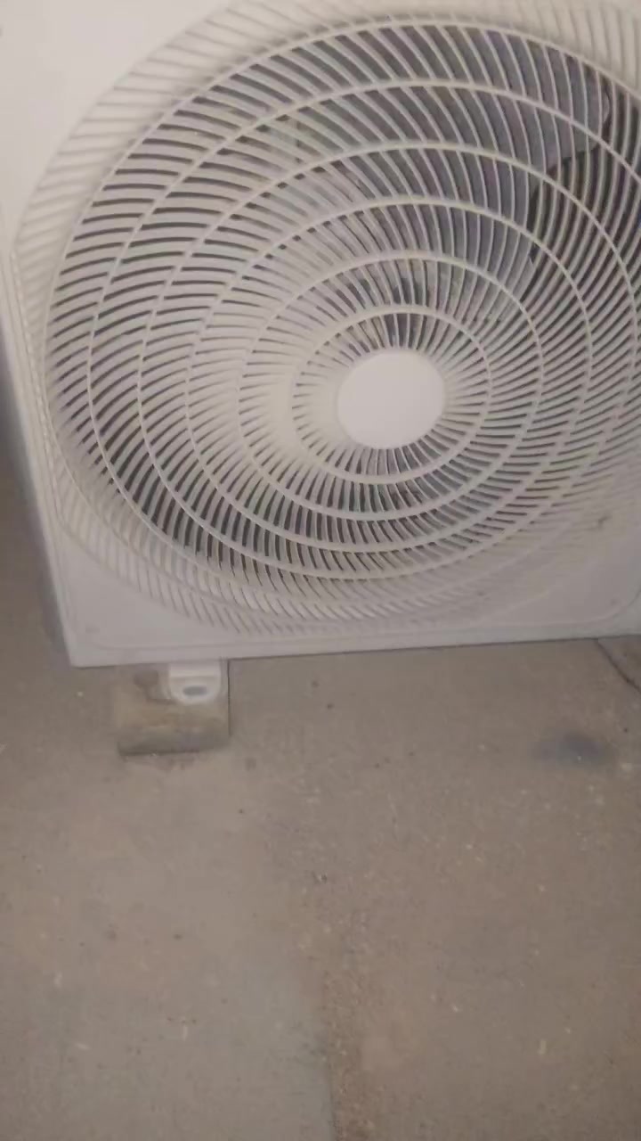 سبلت 2 طن شركة جنرال
معه بواري 6 متر 
فقط التبريد مالته مو قوي 
بغداد الامين الثانية 
***********
