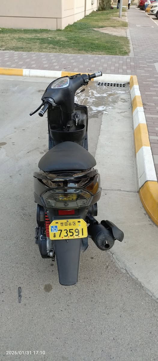 سلام عليكم  دراجه مكس عدله كابريتر  الدراجه خير من الله  نقص بس دبلاات امامي قفط رقم ***********
