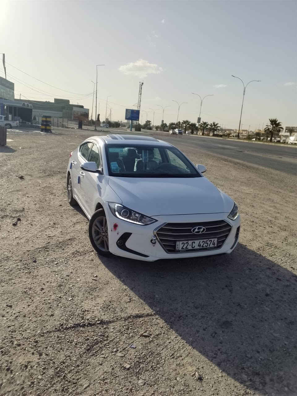 سلام عليكم ورحمه النترا 17 فول مواصفات  من عده لبصمه ماشيه 150سياره بيه دعاميه وبراكيت بيه يرباك دشبول ولدركه دعمت جلب مكان لسياره رمادي سعر 133...‏‪***********‬‏
