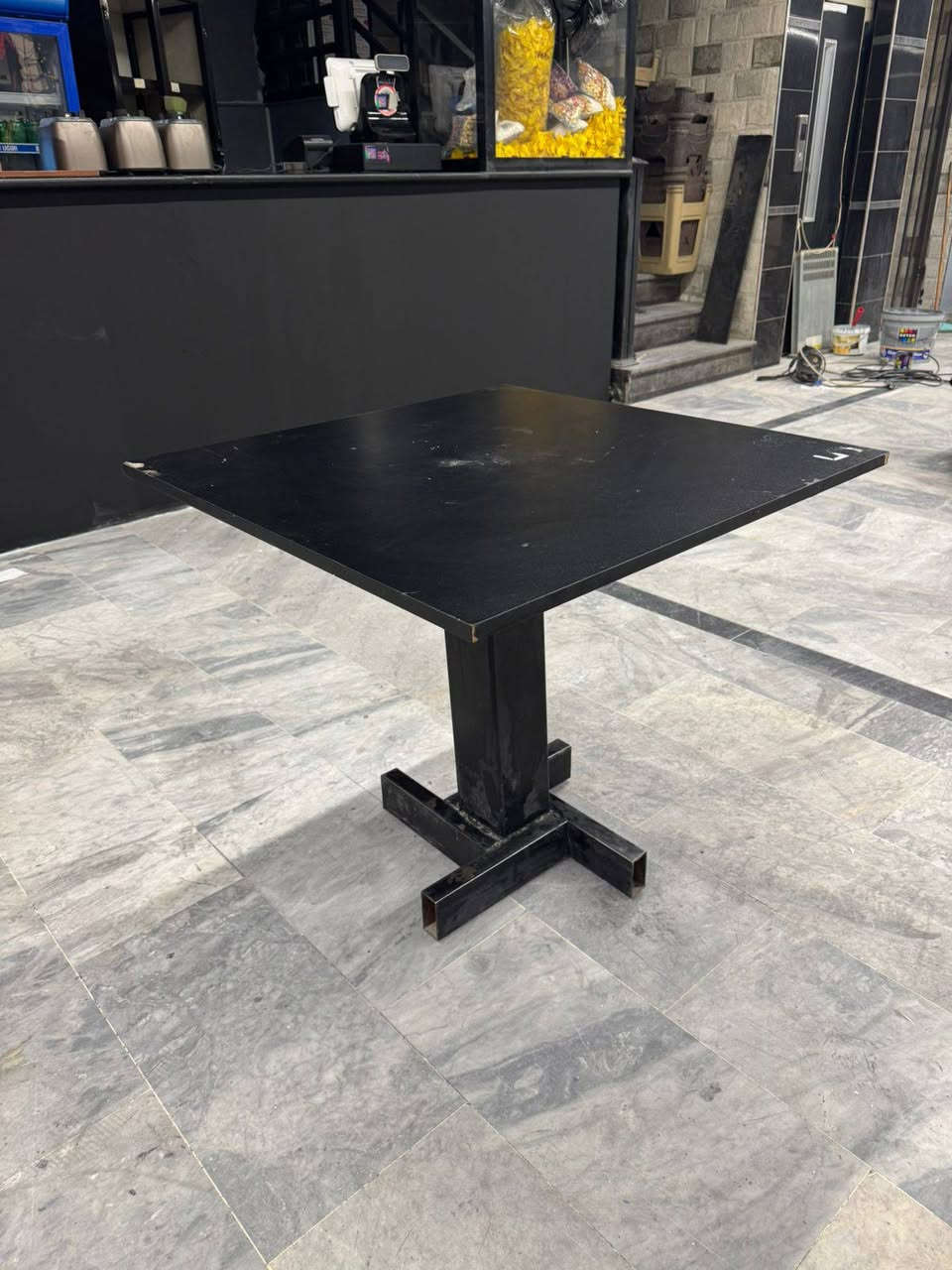 ميوزة + كراسي مال كوفيات او كهاوي مثل مشوف كدامك متانة وجمالية  والعدد متوفر كميات ‏‪***********‬‏
