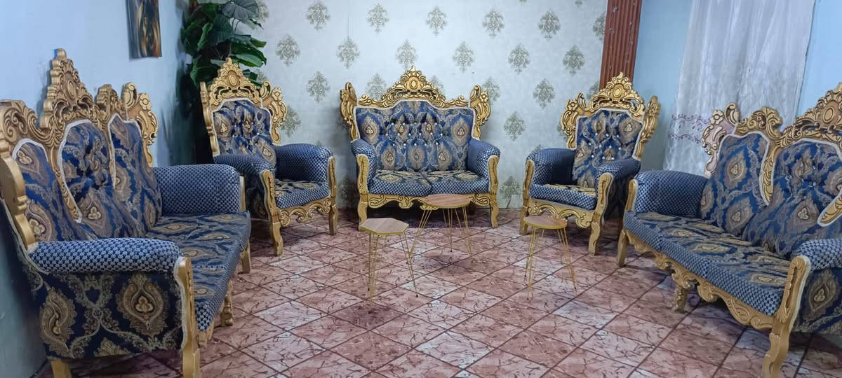 تخم ايراني 10 نفرات نضيف بدون اضرار  325 المكان الكاظميه يوجد توصيل للاتصال ***********
