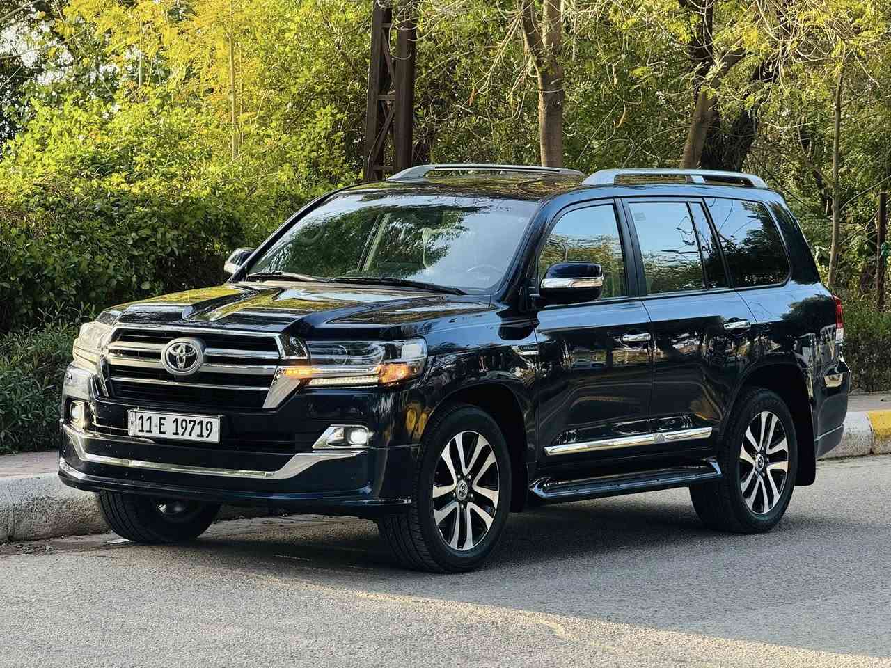 السلام عليكم من رخصة الادمنية المحترمين
لاندكروز SAS GRAND TORNEK V8 للبيع اعلا فئة بل كراند 
2019 كفاله عامة لاصبغ ولا تبديل فقط تكحيل كلش بسيط 
السيارة لون مميز حبري 
رقم بغداد مميز بسمي 
لسيارة مابيه كل نقص 
مسويله نانو ضمان 5 سنوات 
تخم تاير دلوب 
لسيارة جديدة كلش وبل عافية ع ياخذه وتصير من نصيبة
لسيارة ماشية 130 وقابلة للزيادة
مكانه كربلاء طويريج 
السعر 510 وبيه مجال 
للاستفسار الاتصال 
*********** /// ***********
