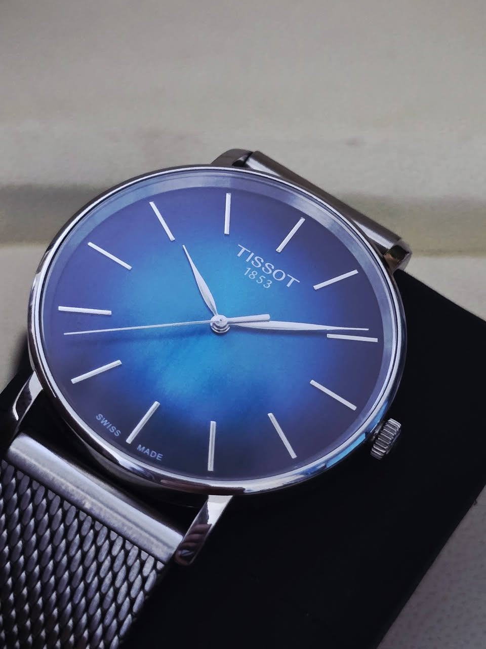 تيسوت 
سويسري اصلي بطارية 
مينا لونين جميله 
جام زفير 
سير حصيره 
قطر ٤٠ 
نظيفه ك الجديد 

١٤٥ دولار 
المكان اربيل 
يوجد 
Samer Akeel AlJboory  
https://www.tiktok.com/@samerakeelwatch?_r=1&_t=ZS-92XzzfzgLln


**إذا كنت صاحب هذا الإعلان وتريد حذفه لأي سبب، رجاءا أرسل رسالة إلى الدعم الفني**