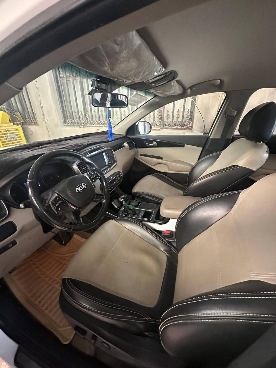 السلام عليكم 
سورتنو 2019 رقم قادسية باسمي تحويل مباشر 
بيها تبديل جاملغ و بنيد 
سيارة جاهزة و ما عايزة شيء 
مكاني الديوانية الحمزة الشرقي 
*********** بي واتساب 
اتصال فقط ما موجود على الفيس
