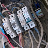 كهربائي متنقل  ترتيب بوردات تاسيس بيوت محلات  شقل  اي خلل عندك ابيتك خ...