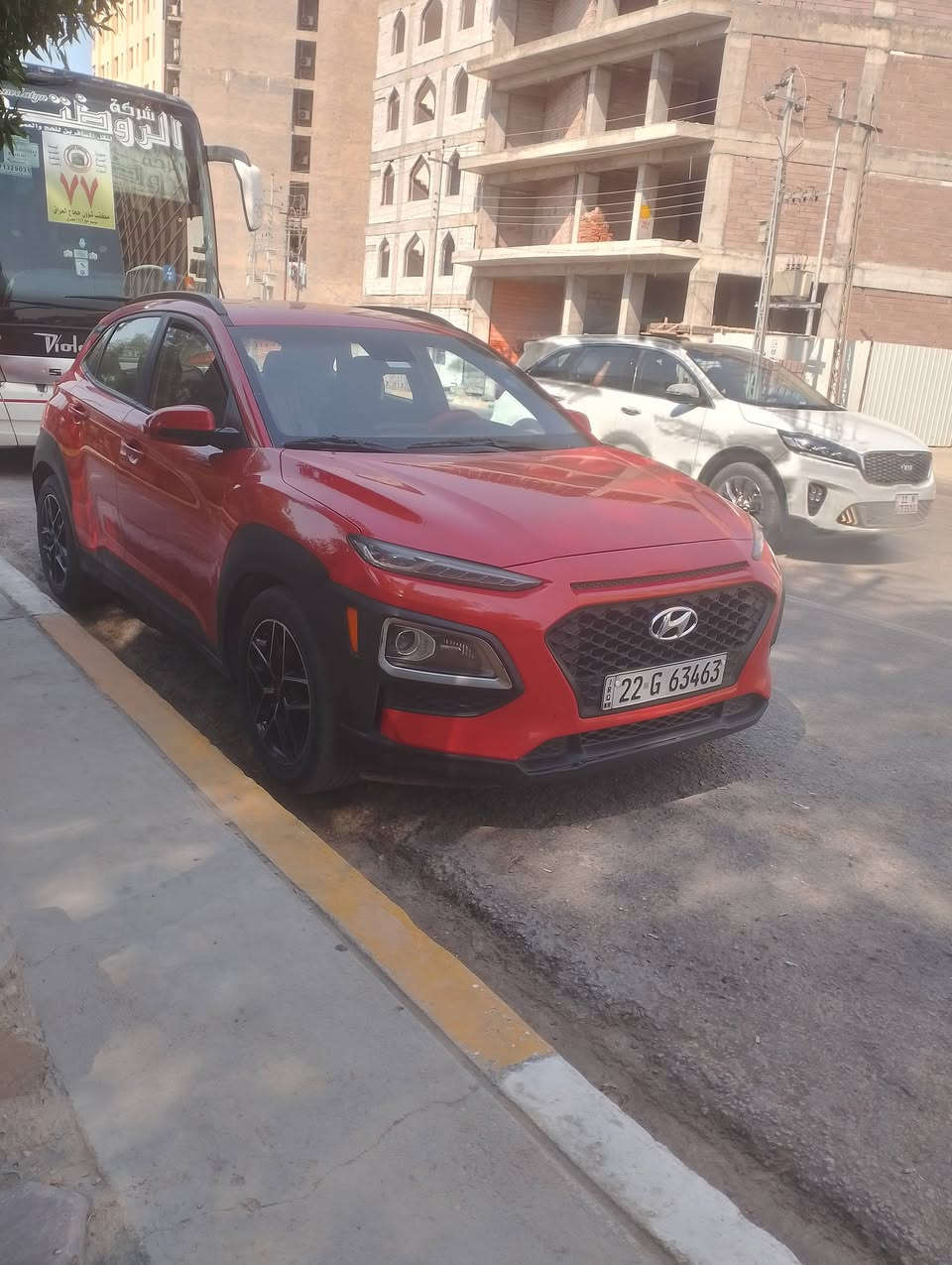 السلام عليكم 
كونا موديل 19 رقم اربيل باسمي محرك دوش المرغوب 
بيها جاملغ الامامي فقط بدون دواخل والسونار موجود كلش نظيفة وحلوة لونها برتقالي 
مكان بغداد الكرخ 
*********** بي واتساب
