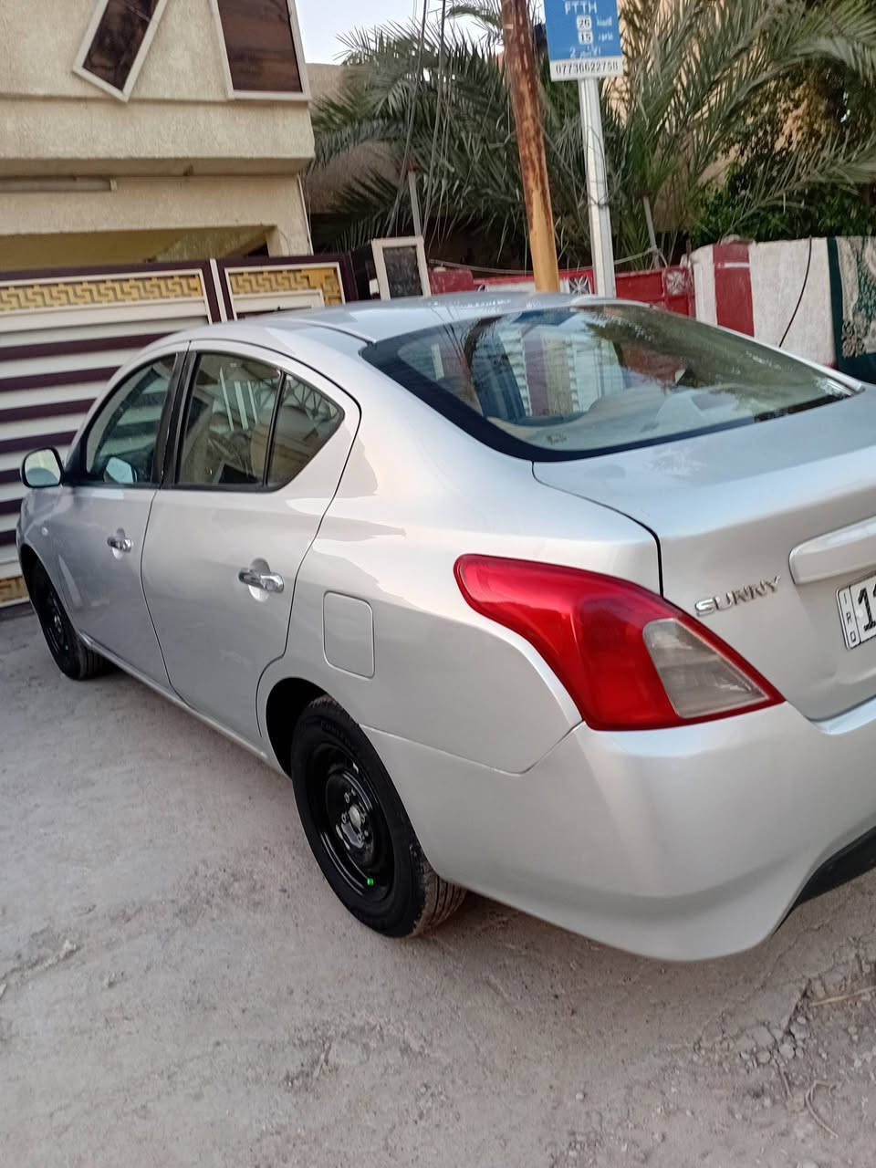 نيسان سني مديل ١٢ هندي سياره كفاله من كير مكينة مكفول صدر جديد تبريد ثلج سياره بسمي سياره بيها صبغ قطعتين ومباوك قطعتين مكنه الشعب السعر ٨٠ للاستفسار***********
