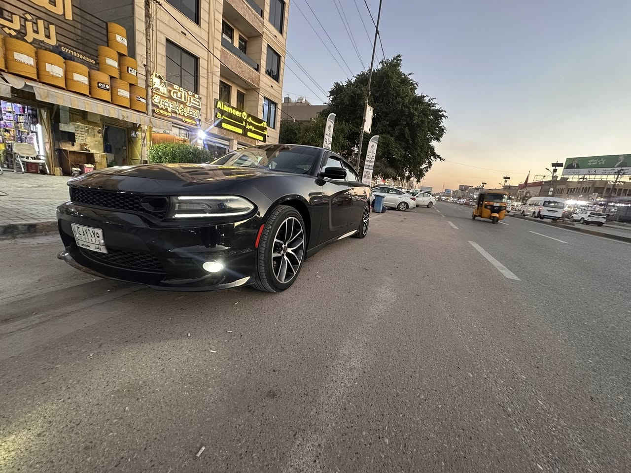 سلام عليكم
دوج جارجر 2015 sxt. 3600
كير مكين مكفول 
وارد كندي بدون حادث بدون ايرباك 
بدون دواخل 
بيه ٣ قطع صبغ بل عراق اثر شخط 
بجم كبس سياره فول مواصفات ماعده الفتحه
شاشه جبيره 
كير طياره 
حساسات خلفيه
تحكم ستيرا
كشن كهرباء
دعاميه srt
عنوانه بغداد الدوره
سعر 159 او بيه مجال للشراي
تصل وبيك خير وتدلل 
***********
