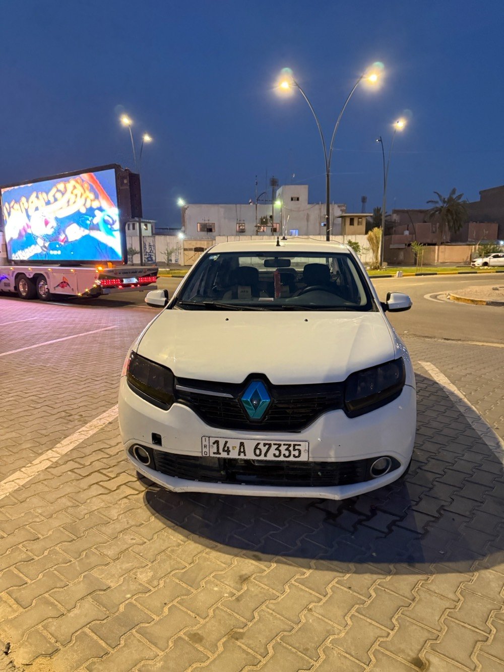 🚗 للبيع – رينو سيمبول موديل 2017

✅ موديل 2017
✅ رقم بصرة (إنكليزي)
✅ كير أوتوماتيك
✅ المكينة والكير بحالة ممتازة ومكفولات
✅ السنوية سارية لغاية نهاية 2029
✅ مدكر السائق بي بارد

الملاحظات:

* المكيف يحتاج غاز تبريد فقط (يشتغل لكن تبريده ضعيف).
* أحد اللايتات يحتاج تبديل.

💰 السعر: 68 ورقة، وقابل للتفاوض بالمعقول.

السيارة نظيفة، والمعاينة خير برهان. واللي عنده نية شراء يتواصل على الخاص أو الاتصال.

📞 ***********