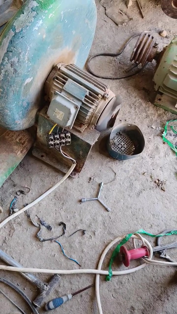 بلور للبيع النجف ابو صحير الاتصال ***********
