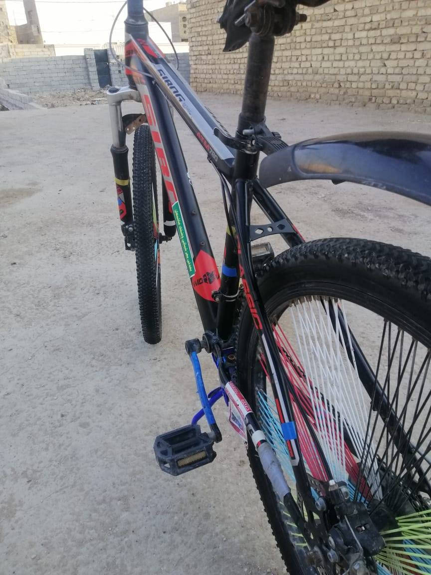 سلام عليكم باسكل جبلي لللبيع حجم 26 مديل 22 الباسكل  نضيف احله من الصوره السعر 80 وبي مجال ***********
