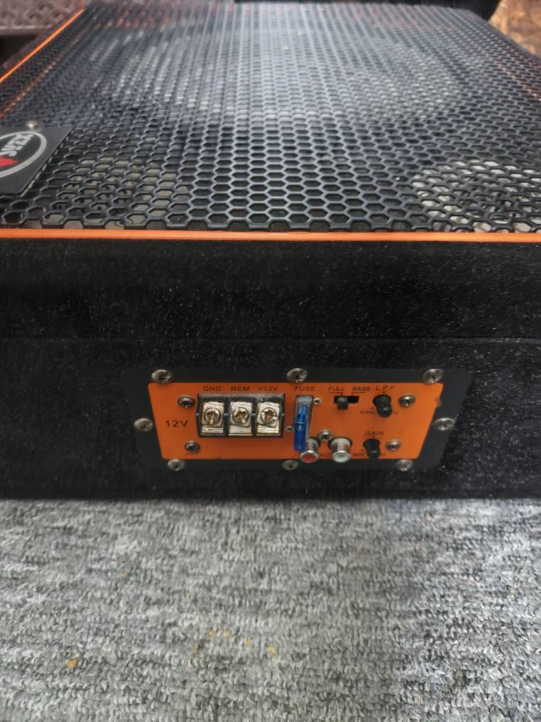 مضخم دمام الحجم الكبير بعده بالباكيت مشتري ١٢٥ ألف رايده ب٧٠ رقمي *********** البصرة, العراق
