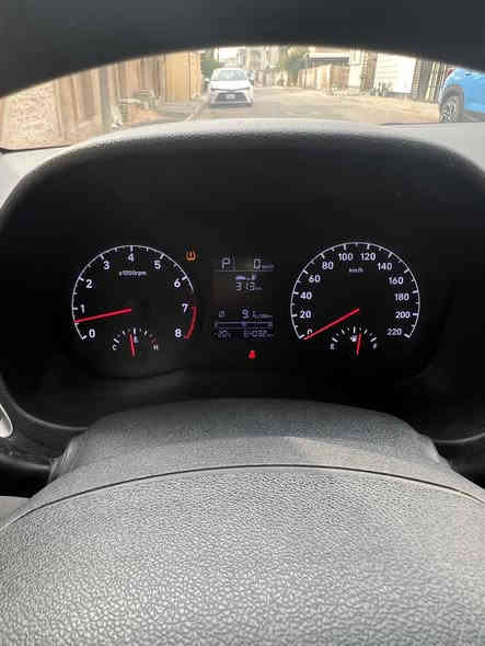 اكسنت 2019 خليجي ضربه جاملغ اليسره ماشيه 63000 وقابل للزياده سويج كاميرا خلفي حساسات خلفيه شاشه تدفئه تبريد  جاهزه مال بيت محرك ١٦٠٠ مكان السياره حي الاعلام ***********
