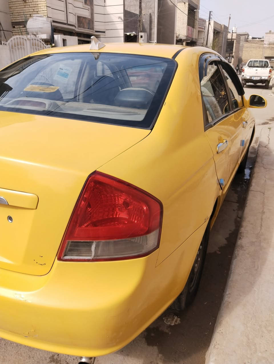 كيا سبكترا 2007 وارد امريكي مكينه وكير جدد مكينه 2000 دوش تبريد ثلج شاشة + كامرة خلفيه صدر امامي خلفي جديد تخم تاير تخم ويل دوشمة ارضيه جلد كهربائيات كلها شغاله مصفره هيئة وغرامات رقم بغداد دولي بأسمي شرط التحويل مكاني بغداد البياع تقاطع درويش السعر 75$
***********
