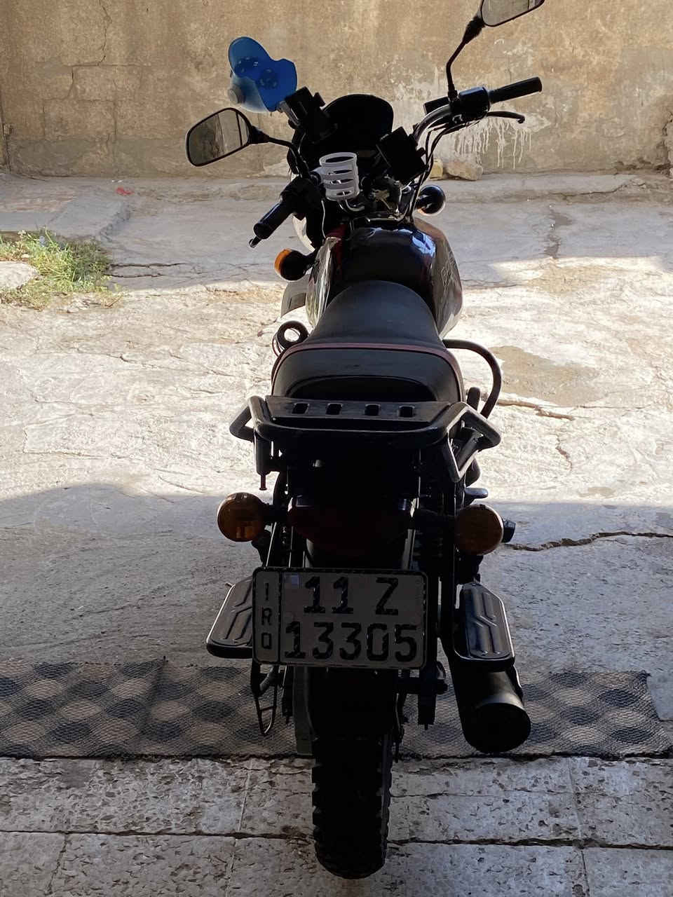 السلام عليكم دراجة بوكسر للبيع دراجة 2022 شهر 11 نازلة ب 2023 مرقمة بأسمي تحويل ثاني يوم نضافة فول ما بيها اي نقص من اي ناحية تجي و تشوف بعينك جيب وياك فيتر الدراجة مكينة و كير ممفتوحة على نضافة الشركة مداريها بأيدي نقص فقط كفر بطارية باكو الما يخافون الله سعر مليونين و نص الرقم *********** واتساب رصيد
