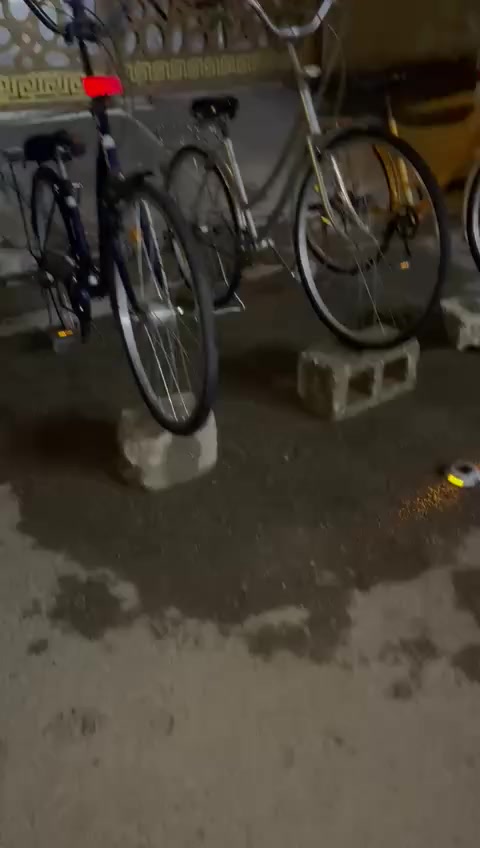 بايسكلات للبيع السعر المناسب العنوان بغداد الدوره ابو دشير الزيتون 
***********
