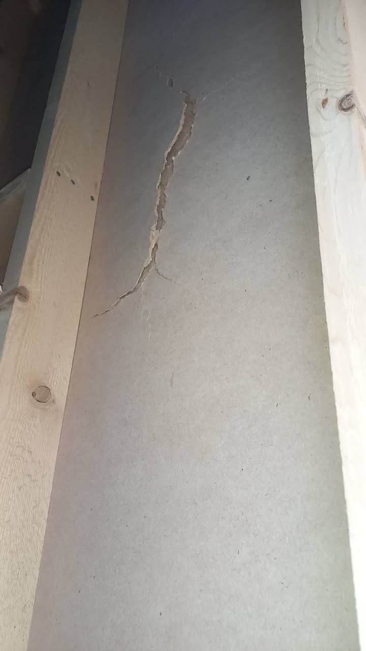 السلام عليكم عندي جرباية وي الملحقات مالتها مابيهن اي ضرر فقط الجرباية بيها كسر يتصلح + ميز تواليت مابي مراية مكسورة وبوفية صغيرة نضيفة+ ٦ أكياس قطن مغسول ونضيف  للبيع للإستفسار تواصل خاص


**إذا كنت صاحب هذا الإعلان وتريد حذفه لأي سبب، رجاءا أرسل رسالة إلى الدعم الفني**