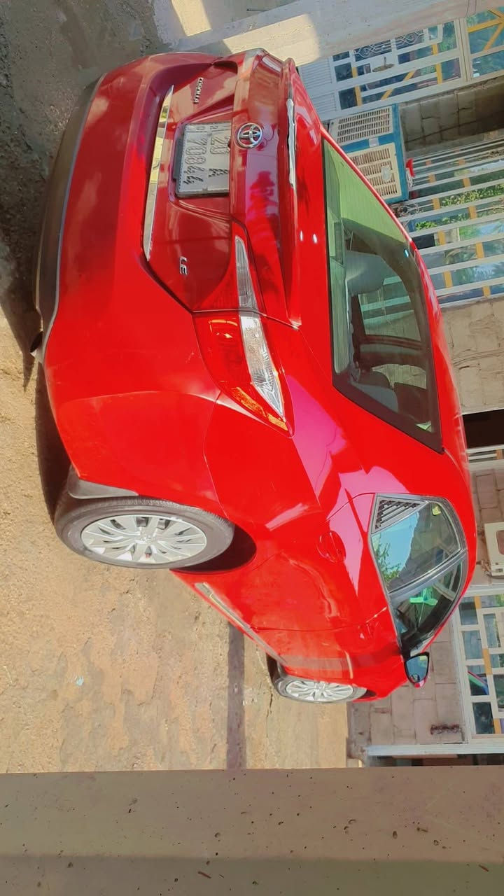 كورله موديل 14فئه LE السياره تضيفه جاهزه ماتصرف عليه شي السياره بسمي السعر 115ل للاتصال ***********
