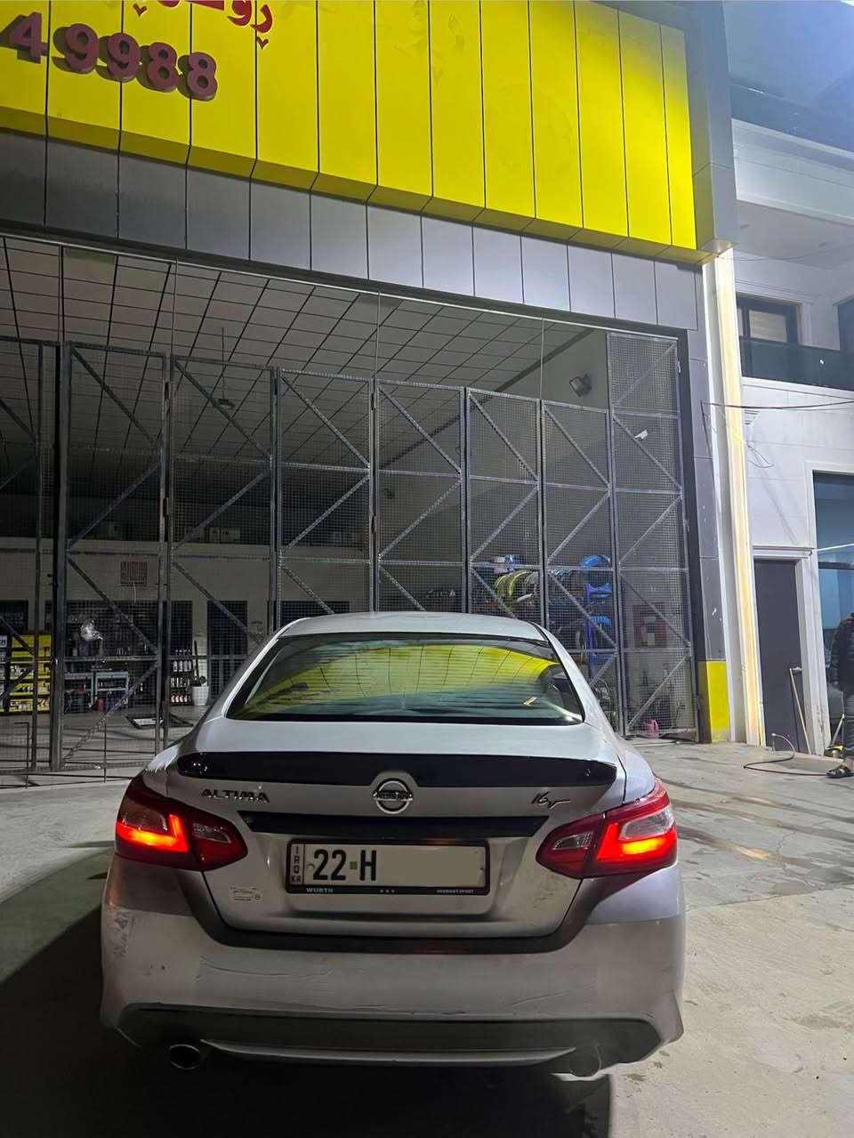 Nissan altima 2016 S                              بوفروشتن ناوزةرد مواسةفات بةسمة شاشة كاميرا تعديل سرعة گوشين كارةباي زور مواسةفاتي تر سةيارةكة سبوغ عام نيية بة سبوغ عام دةفروشم بي ناوگرتن پيش و پشتي كةپسة   هةموو شتي نوية سةنةوي هةتا ٢٠٢٨ وة ١٠ وةرةقة غرامةي لةسةرة گير و مةكينةو تةبريد و تةقةو رةقةو بةناوكردن غةرامة وةرگةران براوة هةمووي بةشةرت سعري ١٠٠ وةرةقةو مةجال شوين هةولير *********** أربيل, العراق
