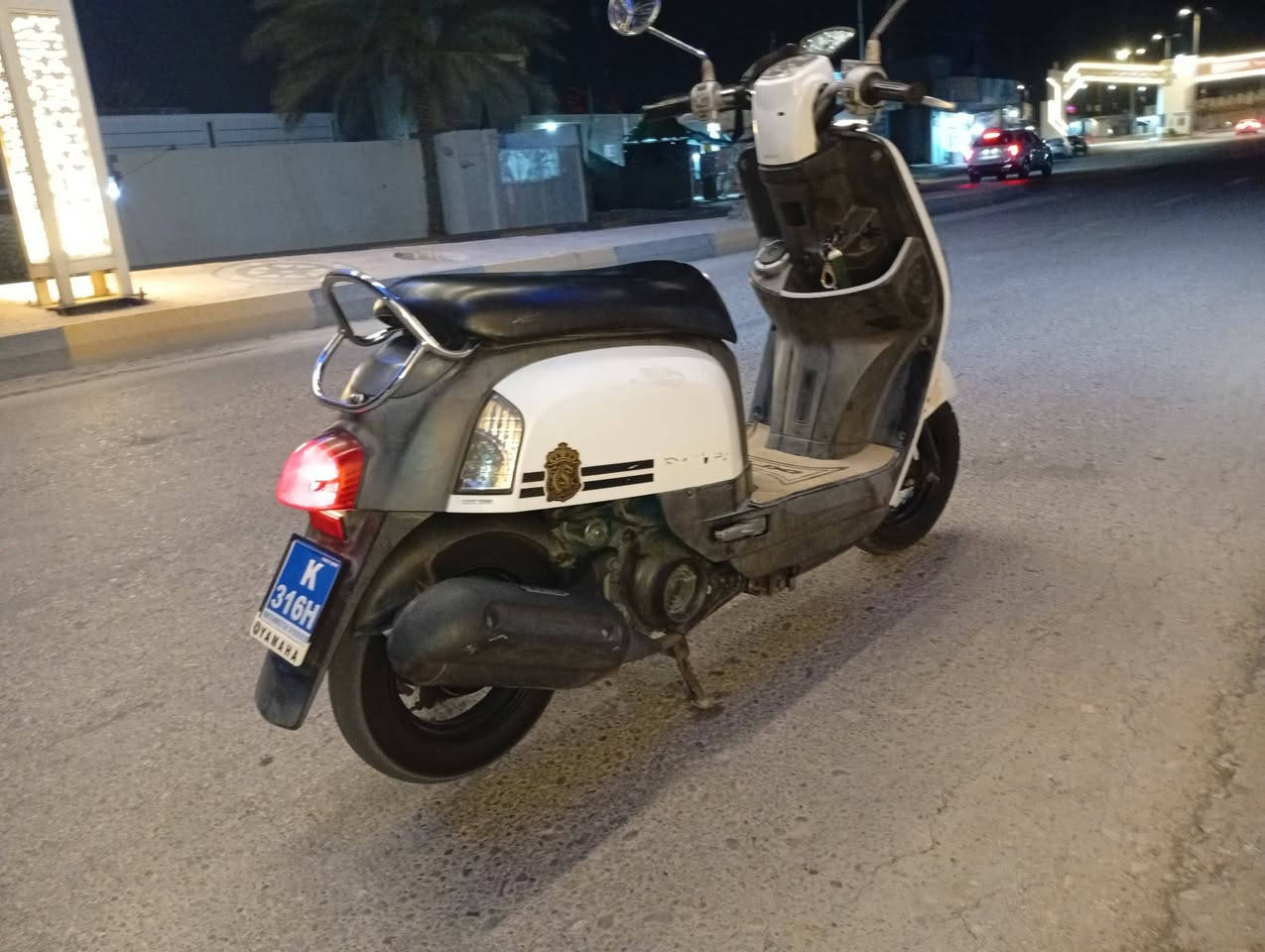 السلام عليكم للبيع دراجه ماكس بوليس رمبه ماملعوب بيها شلع بس كابريتا مبدله الدراجه كدام عينك سعر 950 وبيها مجال 
الاستفسار ***********
